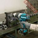 Аккумуляторный ударный гайковерт MAKITA DTW 1001 Z